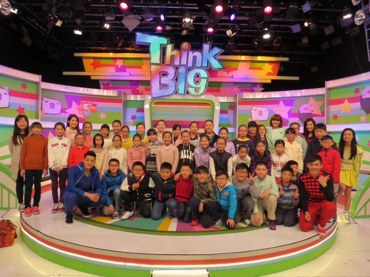 找找六位主持人在哪裏?